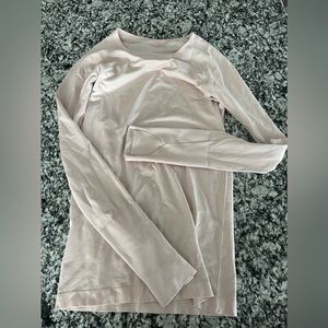 Light pink Lululemon Swiftly Tech